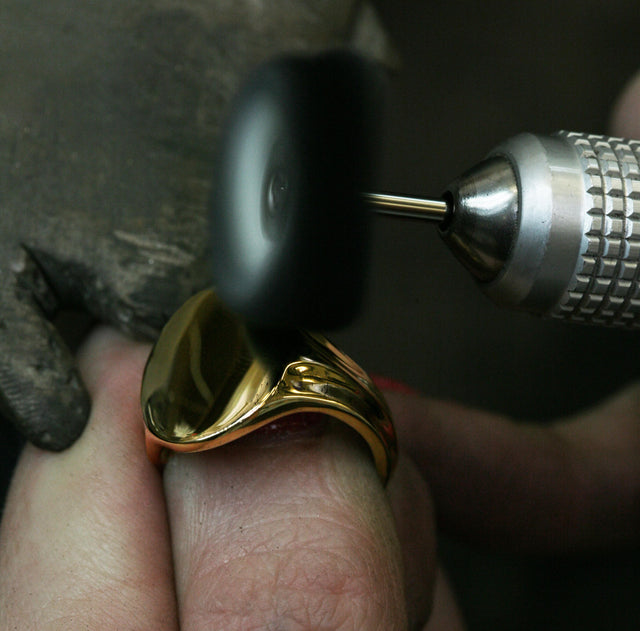 Our guide to yellow gold jewellery
